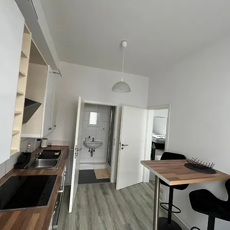 Apartment, Ferienwohnung- Bad-kueche- Parkplatz * Braunschweig