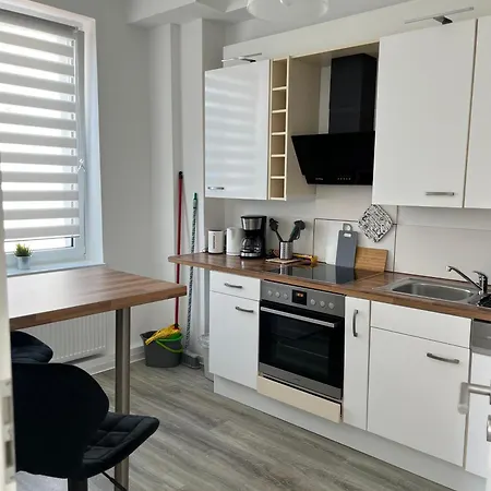 Appartement Apartment, Ferienwohnung- Bad-kueche- Parkplatz *