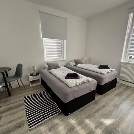 Apartment, Ferienwohnung- Bad-kueche- Parkplatz Апартаменты