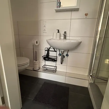 Апартаменты Apartment, Ferienwohnung- Bad-kueche- Parkplatz Брауншвейг